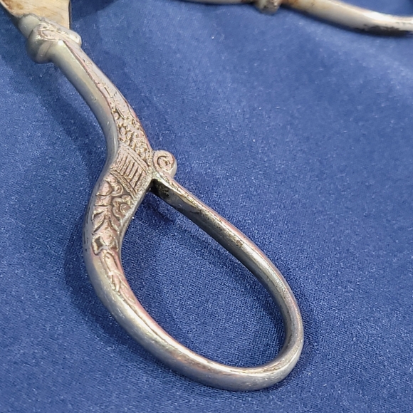 Vintage Spanish Toledo Etched Sewing Scissors - Picture 5 of 11